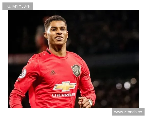 拉什福德撕裂防线的速度型边锋打法解析